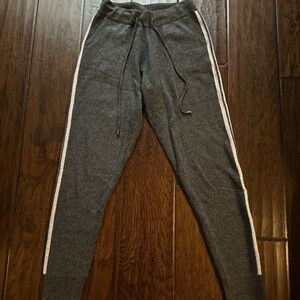 The Cashmere Project Women's Joggers Grey Size Small NWT